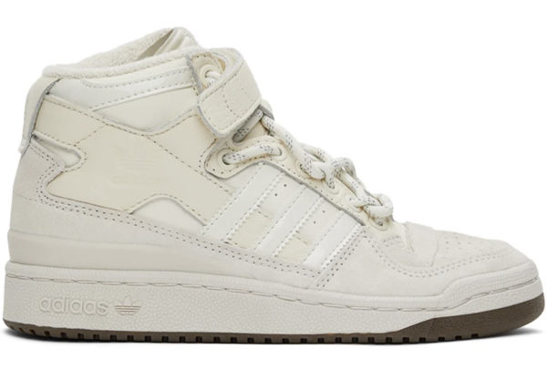 commonace_sophiachang_romysamuel_sneakers_Women_streetwear_nike_marketplace_female_womxn_footwear_90s_airmax1_adidasforum_af1_airforce1_reebokclassic3